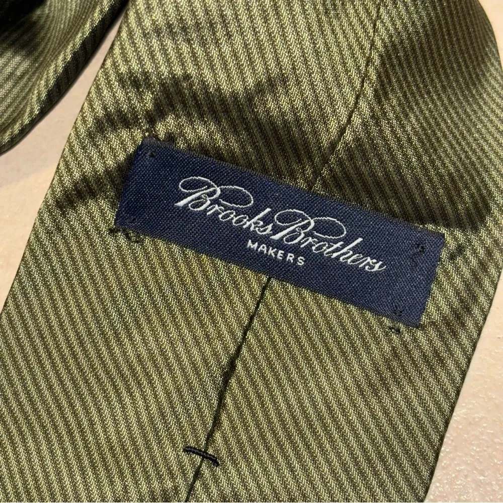 Vintage Brooks Brothers Makers Olive Green Woven Silk Tie England Silk